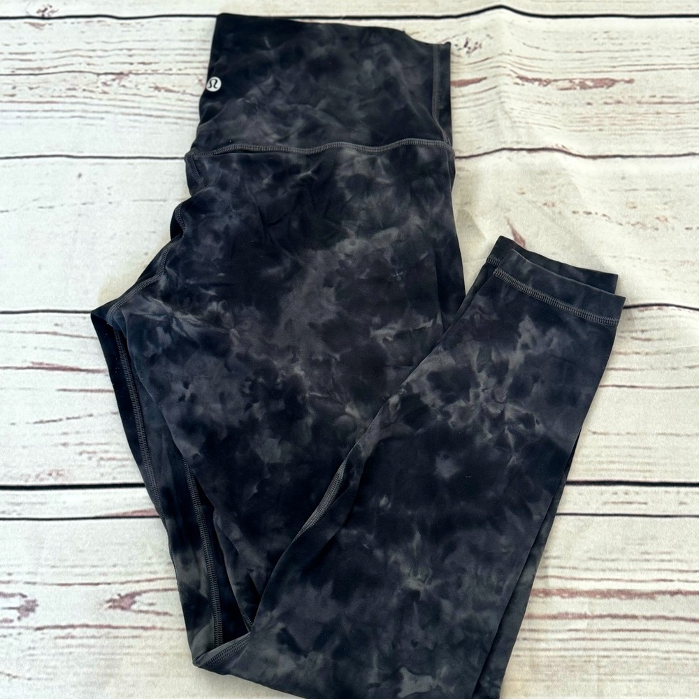 Lululemon leggings size 12